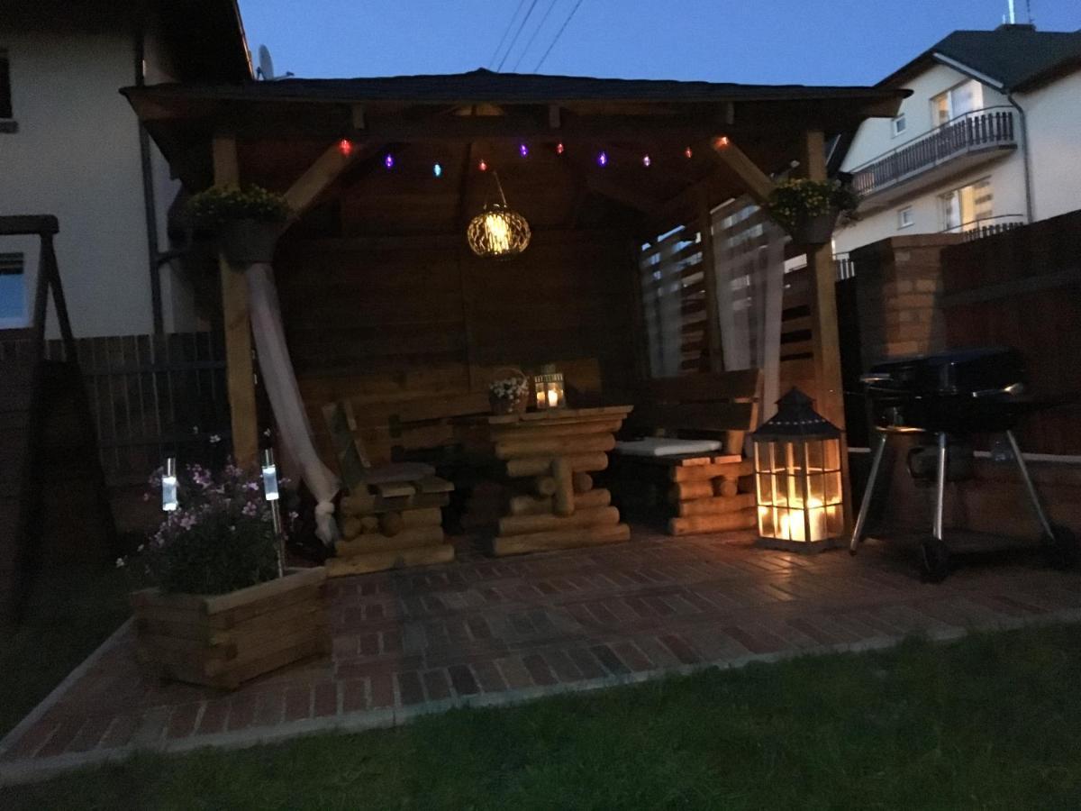 Emada- Pokoje Goscinne I Studia Ostrowo  Exteriör bild