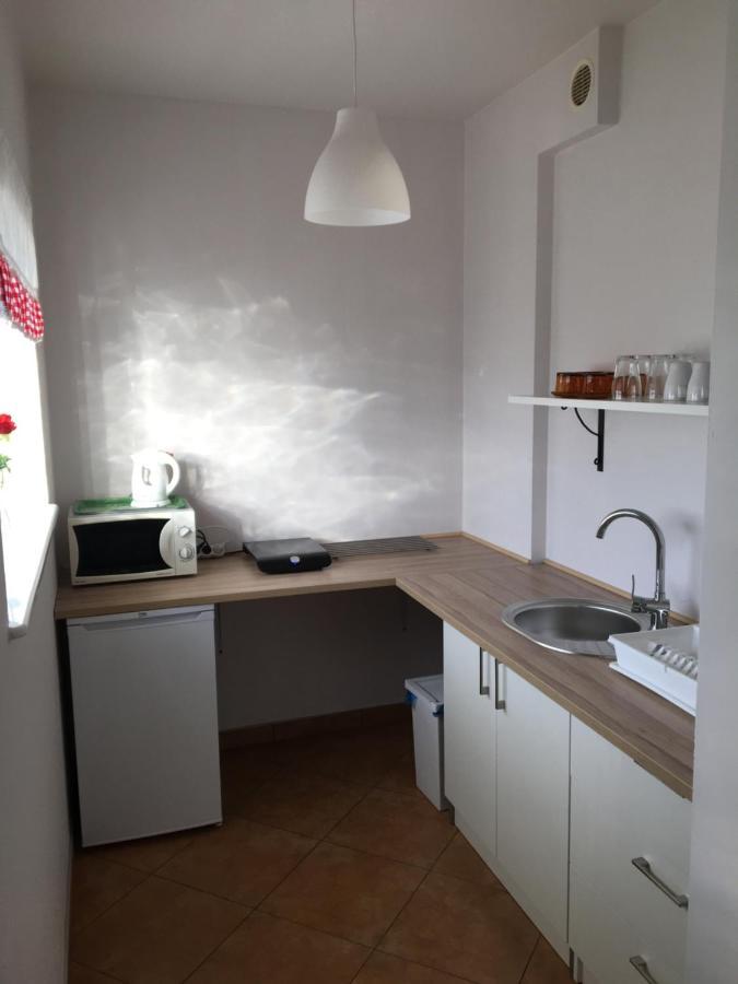 Emada- Pokoje Goscinne I Studia Ostrowo  Exteriör bild