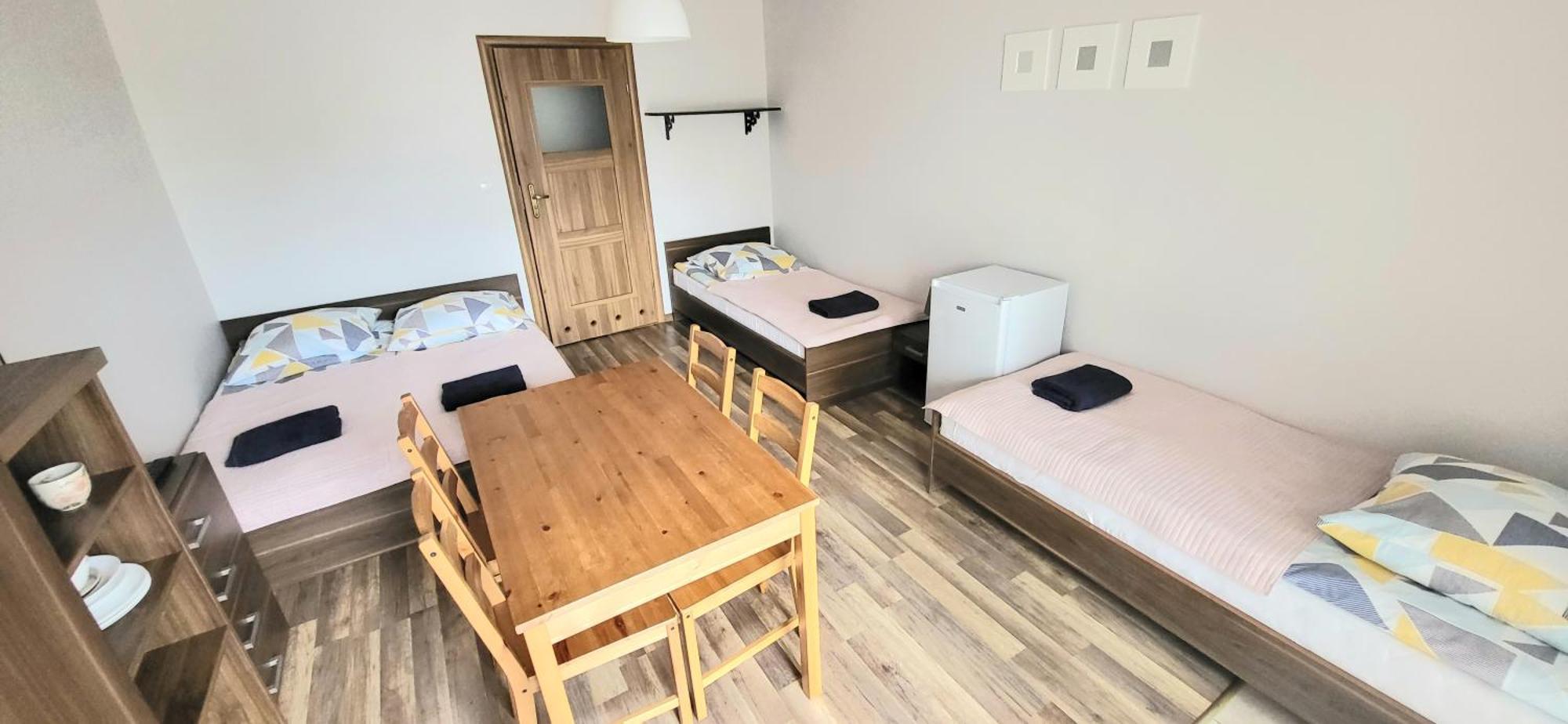 Emada- Pokoje Goscinne I Studia Ostrowo  Exteriör bild