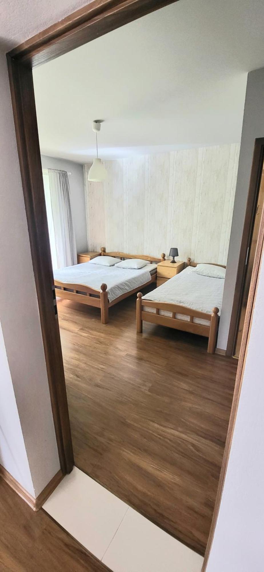 Emada- Pokoje Goscinne I Studia Ostrowo  Rum bild